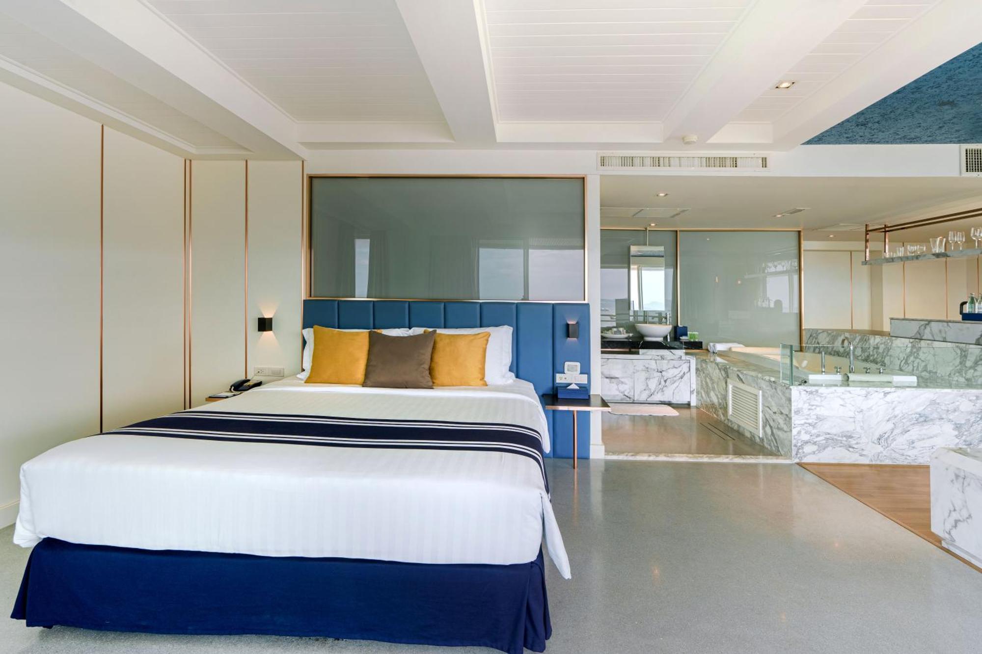 A-One The Royal Cruise Hotel Pattaya - Sha Extra Plus Bilik gambar